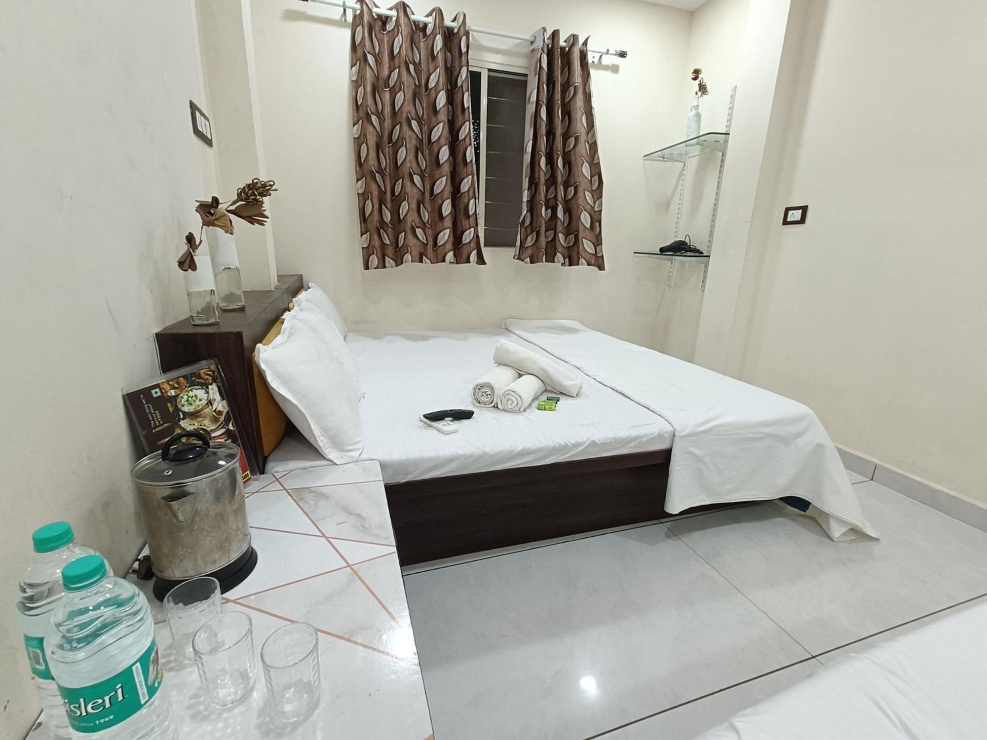 Ginger Hotels Ujjain Tower Kshipra Inn-Family Stay Airconditioned Hotel Kültér fotó